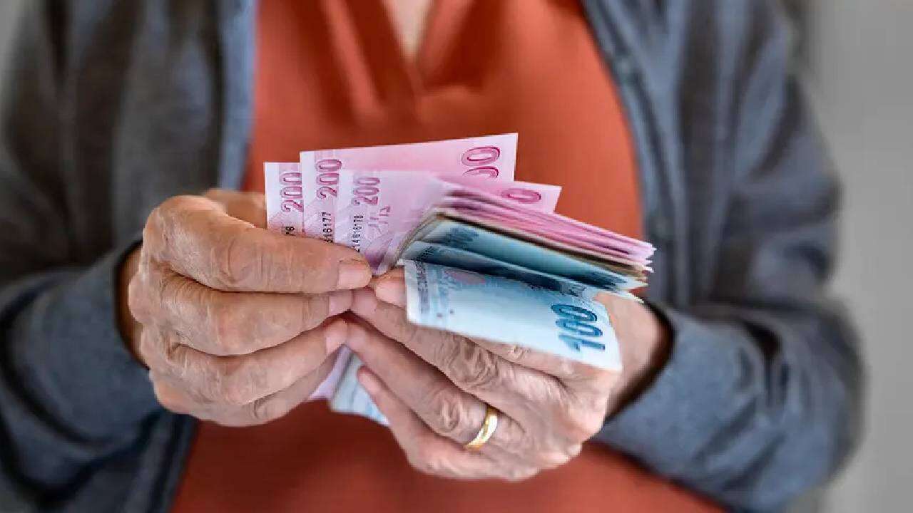 SGK Uzmanı Özgür Erdursun net rakam verdi: Emekli maaşlarına yeni artış geliyor! 5